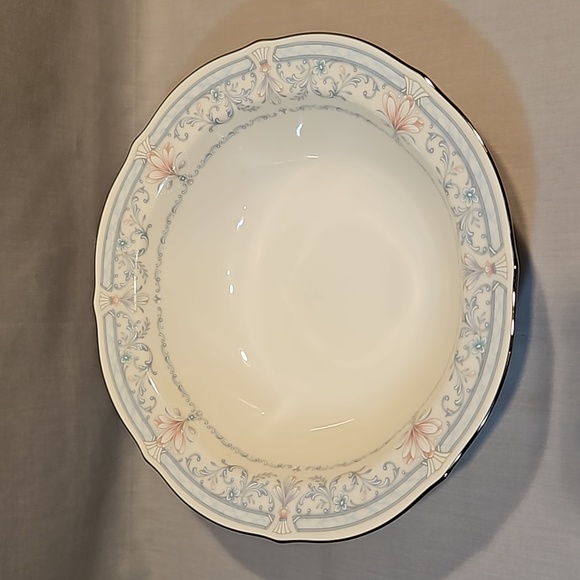 New Noritake Crown Flower 7324 Round Vegetable Bowl Ivory China - Picture 4 of 9